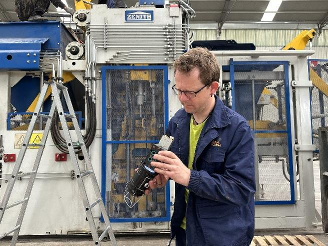 服務質量萬里行∣泉工德國策尼特公司服務經理回訪山西老客戶