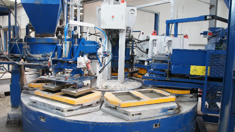 轉盤式靜壓機HP-1200T生產線于江蘇正式投產運營，聚力高品質建材生產、銷售